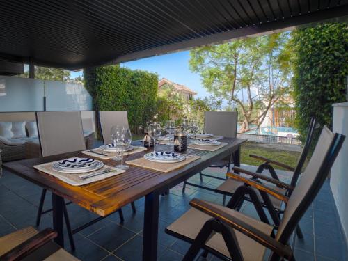 บริการและสิ่งอำนวยความสะดวก, Amazing Two Bedroom Apartment in Los Flamingos, Marbella in เบล-แอร์