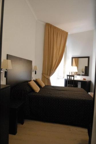 Roman Residence - image 14