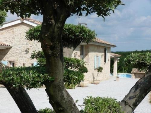 House Beauvallon
