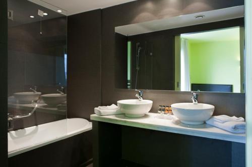 Executive Double Room image 4