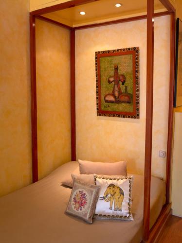 Cozy Apartment at Jardin Manaure, Madrid