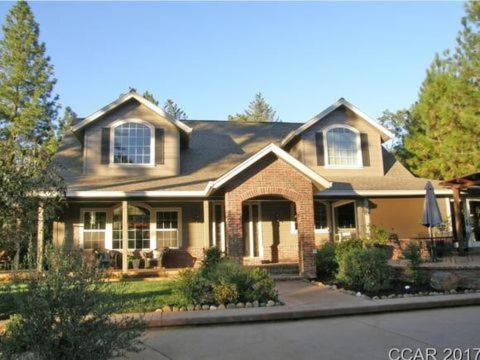 Pet Dog Friendly Hotels In Murphys Ca From 64 - Book Now Lodging World