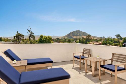 Terraza/balcón, La Quinta Inn & Suites by Wyndham San Luis Obispo Downtown in San Luis Obispo (CA)