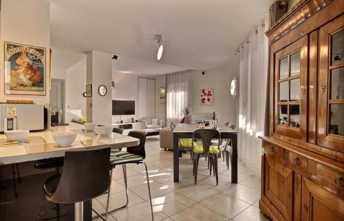 Lyon Superbe Appartement Parc Tête d'Or 95 M2 Clim Parking, Lyon (Foto 10)