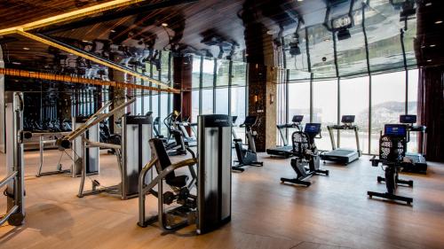 YOHO Hollywood Roosevelt Hotel YOHO Hollywood Roosevelt Hotel