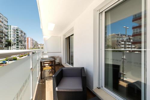  Beautiful and modern 1b apt. Terrace. 150 m from the beach of Torre del Mar in Torre del Mar