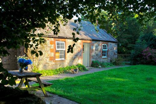 Garden, Little Dunbar Cottage in Grasmere