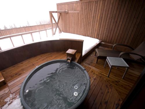 Room with Tatami Area with Open-Air Bath - Buffet Breakfast + Buffet Dinner Included - Non-Smoking