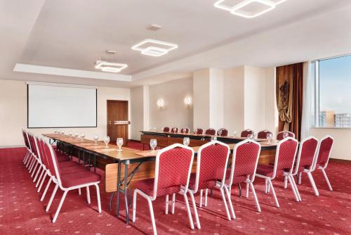 Ramada by Wyndham Diyarbakir - image 2