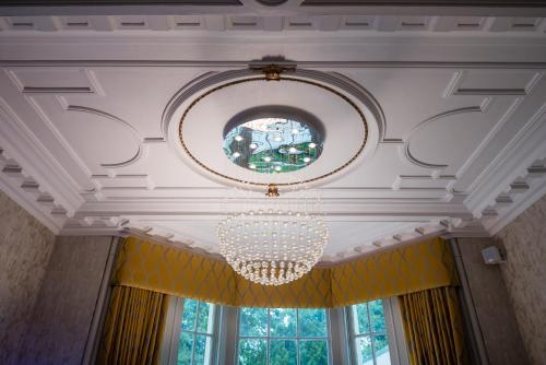 Dalmeny Park House Hotel - image 3