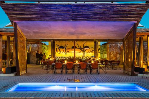 ห้องอาหาร, Dead Valley Lodge in ทะเลทรายนามิบ