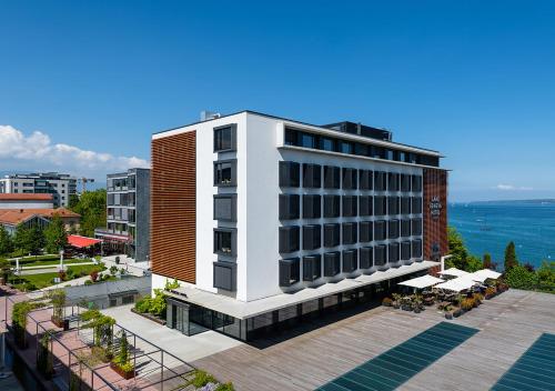 Lake Geneva Hotel, Versoix bei Trélex