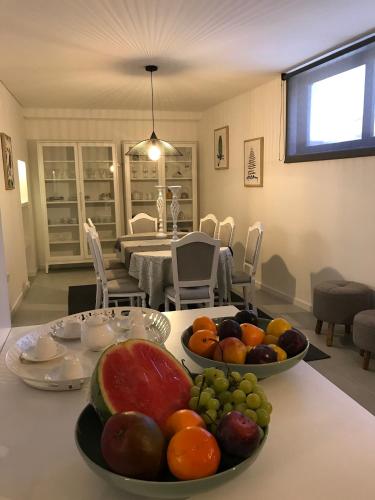 House 41, Вила-Нова-ди-Фамаликан