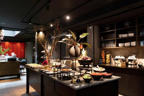 餐飲選擇, 濱海大道菁英酒店 (Elite Hotel Esplanade) in 瑪律默城中心