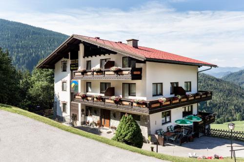 Frühstückspension Rötelstein in Ramsau am Dachstein, Österreich