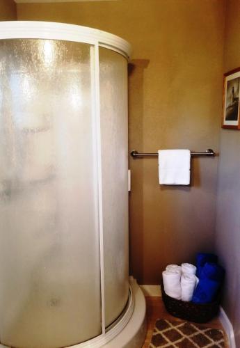 Come Friday Cottages - image 4