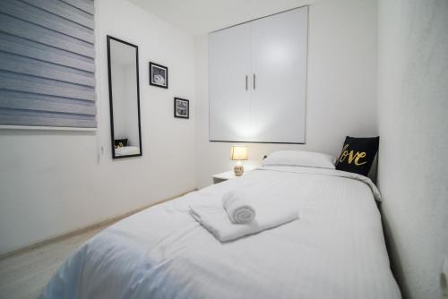 Love Apartments - image 2