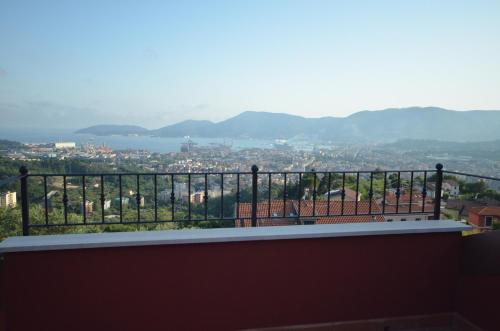  La casa con vista di Emma, Pension in Vezzano Ligure