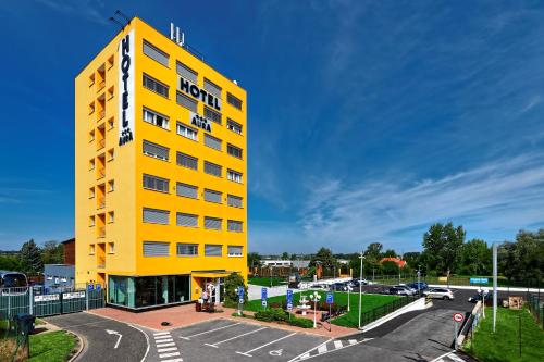 Hotel Aura Design & Garden Pool - image 10