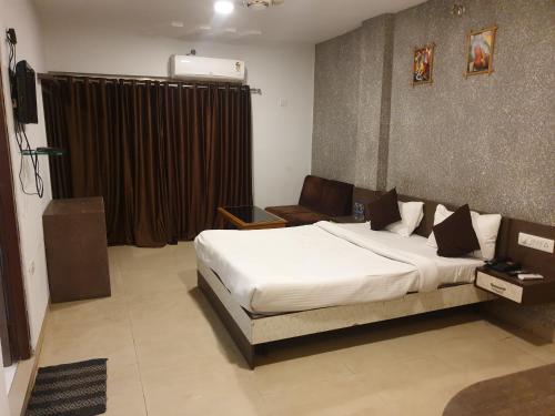 Hotel Mittal Avenue & Paradise in Ujjain