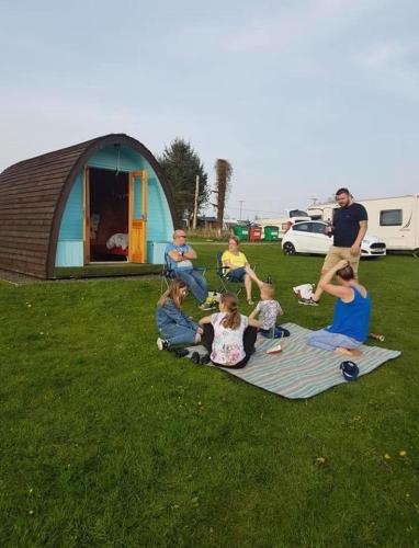 Meadow Glamping - image 3