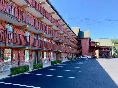 Exterior view, Riverchase Lodge in Pigeon Forge (TN)