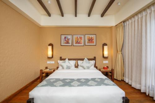 Deluxe Double or Twin Room  15% food and beverage discount