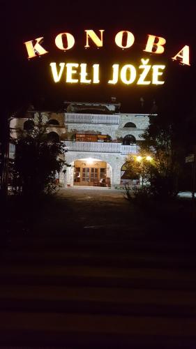 Sara, Buzet (photo 4)