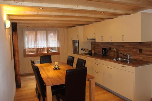 廚房, 簡特之家公寓 (Jentsch Haus) in 尼德華爾德