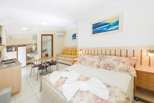 Pousada Lozalti in Barra da Lagoa Beach