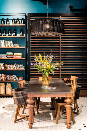Pub/salon, Alt Hotel Ottawa in Ottawa (ON)