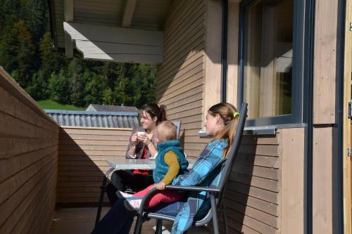 ระเบียง/ชานเรือน, Haus Feurstein in ฮิททิเซา