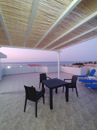  Amazing Sea View Apartment, Pension in Ammoudara