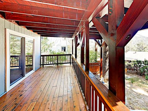 New Listing! Custom Lakeside Haven With Water Views Home - image 7