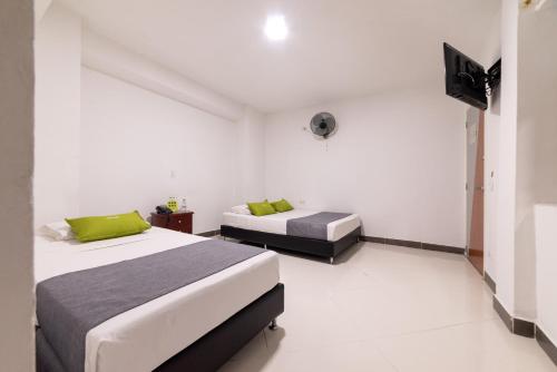 Ayenda 1234 Imperio 70 Set in a prime location of Medellin, Hotel Imperio 70 puts everything the city has to offer just outside your doorstep. The hotel offers guests a range of services and amenities designed to provide co