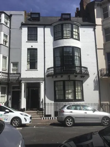 Kempfield House photo 2