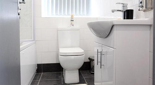 Lewis Apartment in the Heart of the Northern Quarter sleeps up to 12, Mánchester (foto 11)