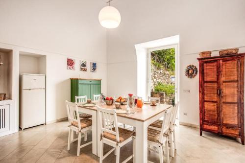 Three-Bedroom Villa image 7