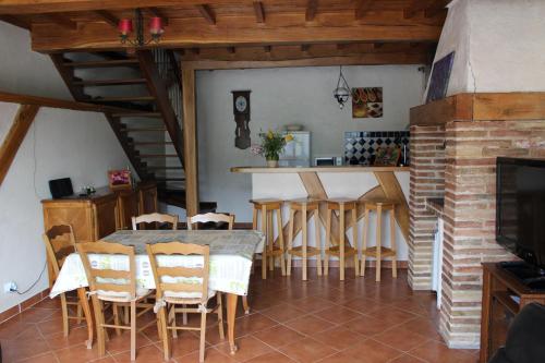 Balkons/terase, Gîte Bois et Senteurs (Gite Bois et Senteurs) in Lafrancaise