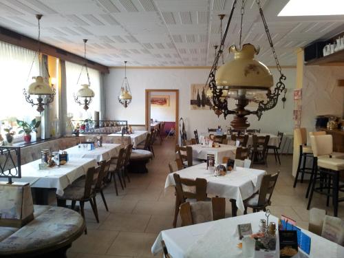 Étterem, Landgasthof Zum Heiligenberg in Sontra