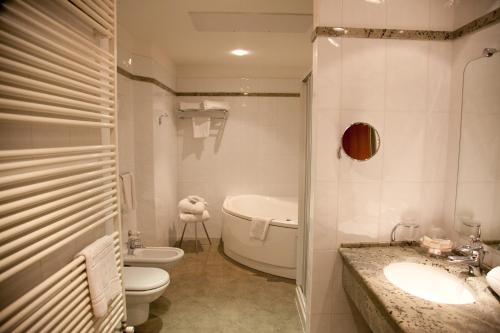 Best Western Hotel Globus City - image 5
