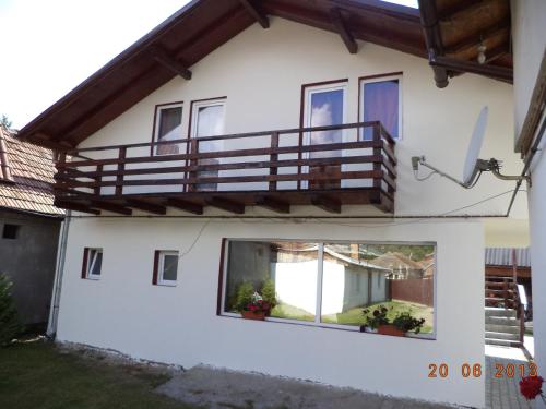 Pensiunea Bella - image 13