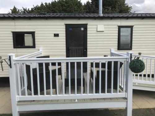 3 bedroom caravan 2