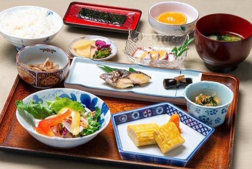 Hotel Yamachou Set in a prime location of Himeji, Hotel Yamachou puts everything the city has to offer just outside your doorstep. Both business travelers and tourists can enjoy the propertys facilities and service