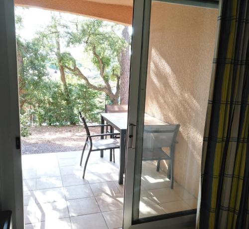 Facilities, studio St Raphael var cote d azur near Douce Quietude