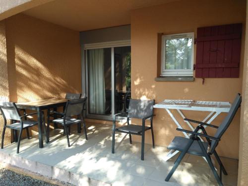 Facilities, studio St Raphael var cote d azur near Douce Quietude