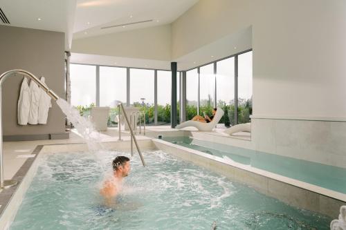 Killeavy Castle Estate in นิวคาสเซิล