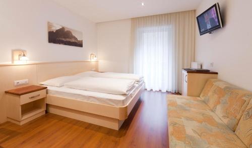 Brunnerhof Klausen-Chiusa Room Type - Standard Double Room