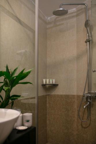 Serenity Diamond Hotel Room Type - Deluxe City View