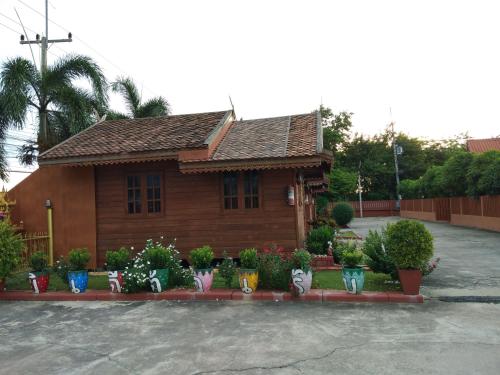 Wiang Kham Resort in Phanat Nikhom